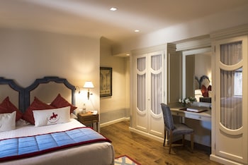 room-image