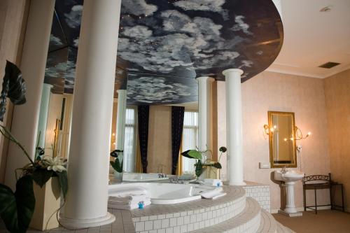 room-image