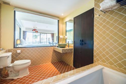 room-image