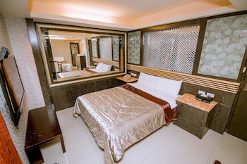 room-image