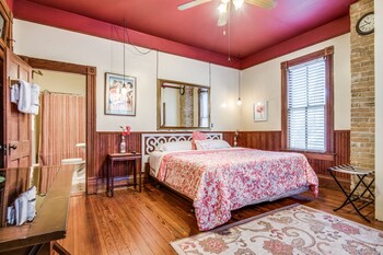 room-image
