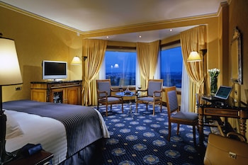 room-image
