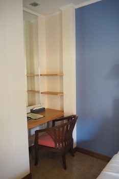room-image