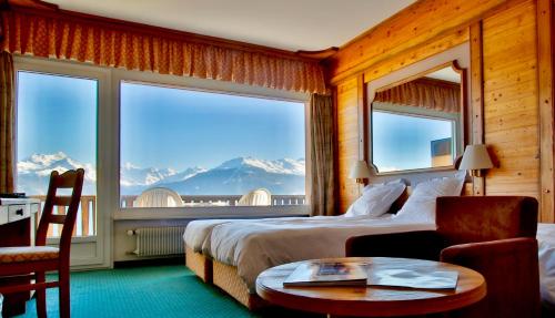 room-image