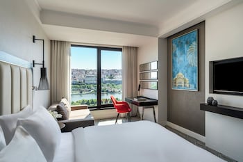 room-image