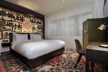 room-image