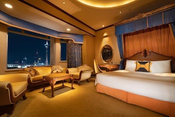 room-image