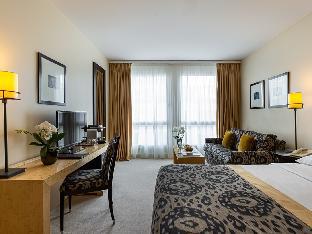 room-image