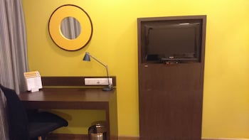 room-image