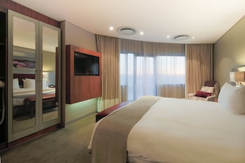 room-image