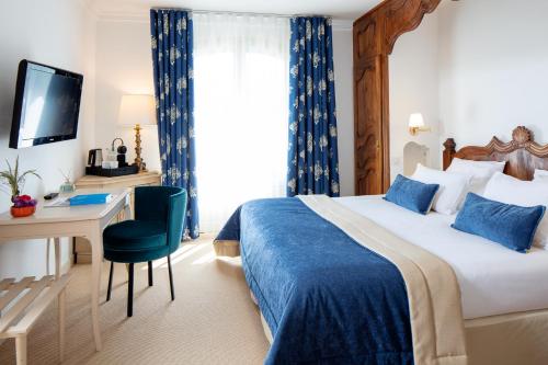 room-image