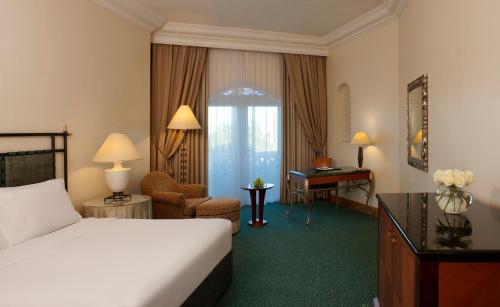 room-image