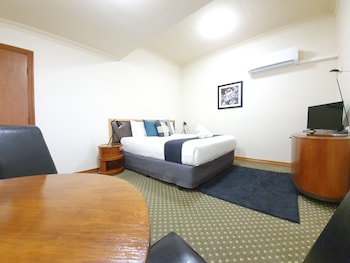 room-image