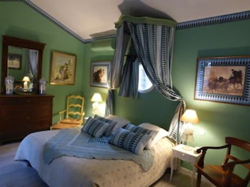 room-image