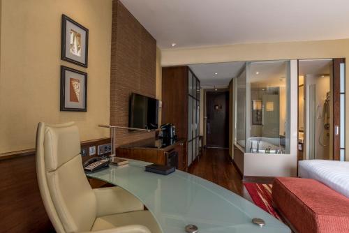 room-image
