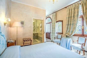 room-image
