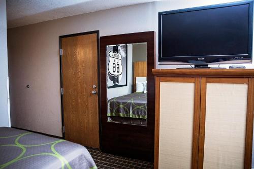 room-image