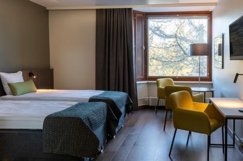 room-image