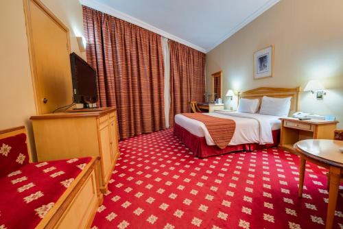 room-image