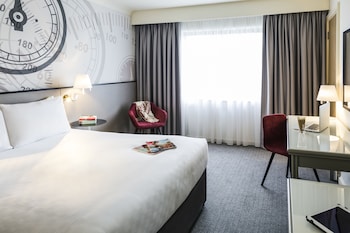 room-image