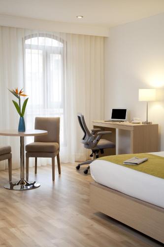 room-image