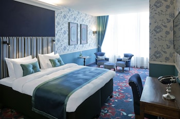 room-image