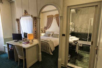 room-image
