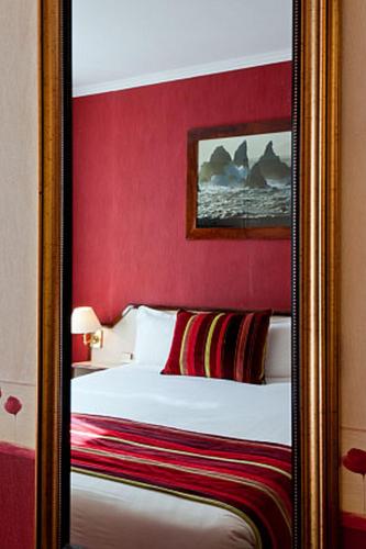 room-image