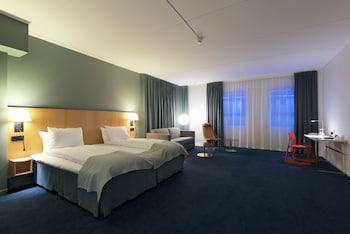 room-image