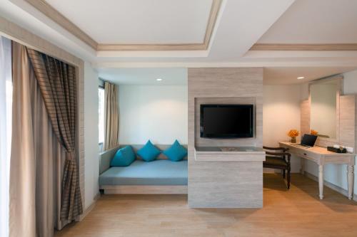 room-image