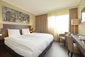 room-image