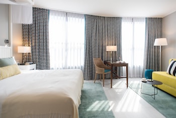 room-image
