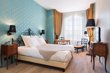 room-image
