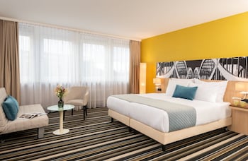 room-image