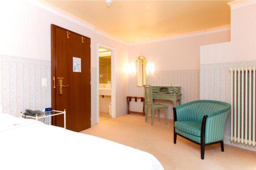 room-image