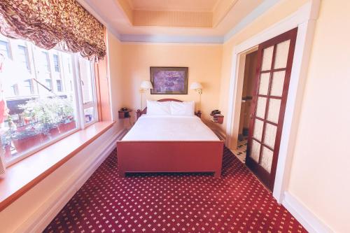 room-image