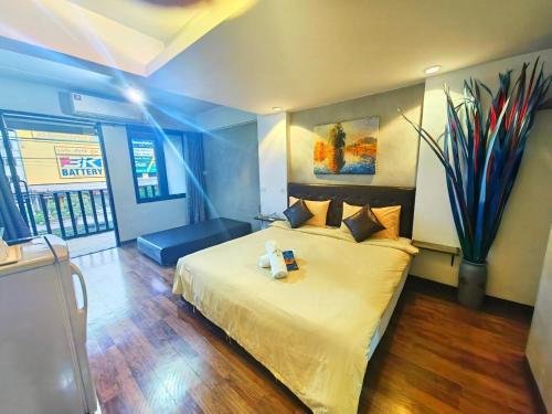 room-image