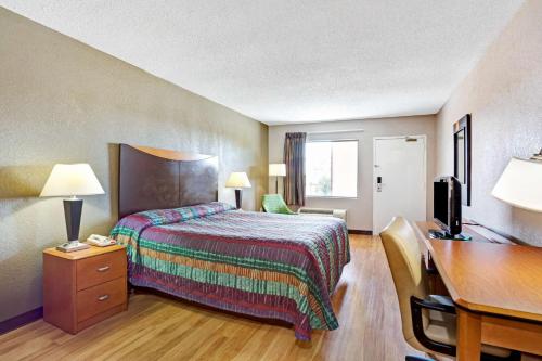 room-image
