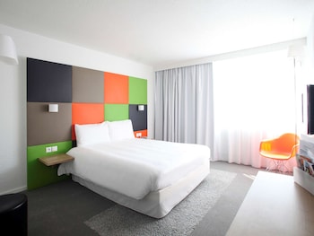 room-image