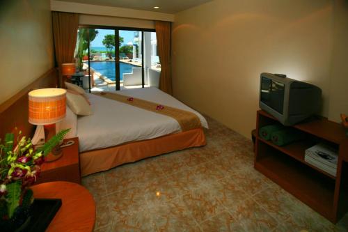 room-image