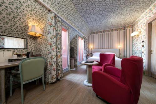 room-image
