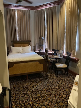 room-image