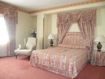 room-image