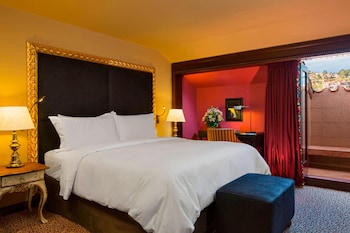 room-image