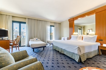 room-image