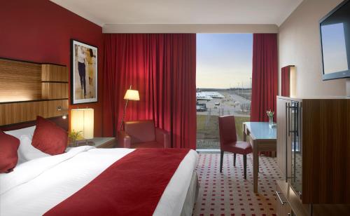 room-image