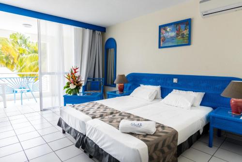 room-image