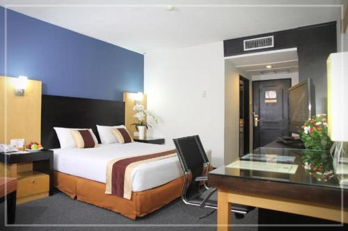 room-image