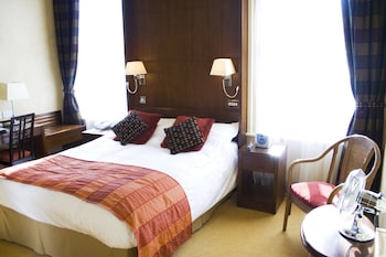 room-image