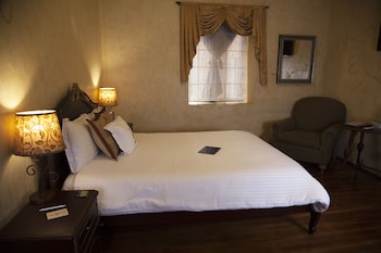 room-image
